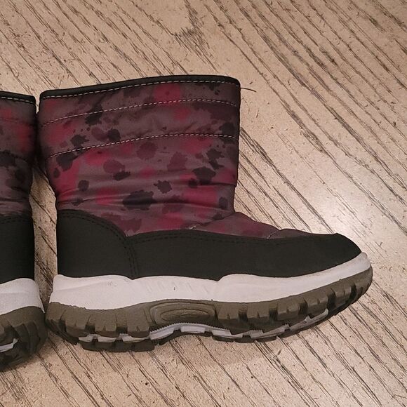 Toddler boy boots with velcro size 9 💚 - Picture 5 of 10